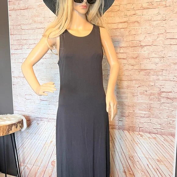 knee length dresses for ladies Unforgotten main image 1